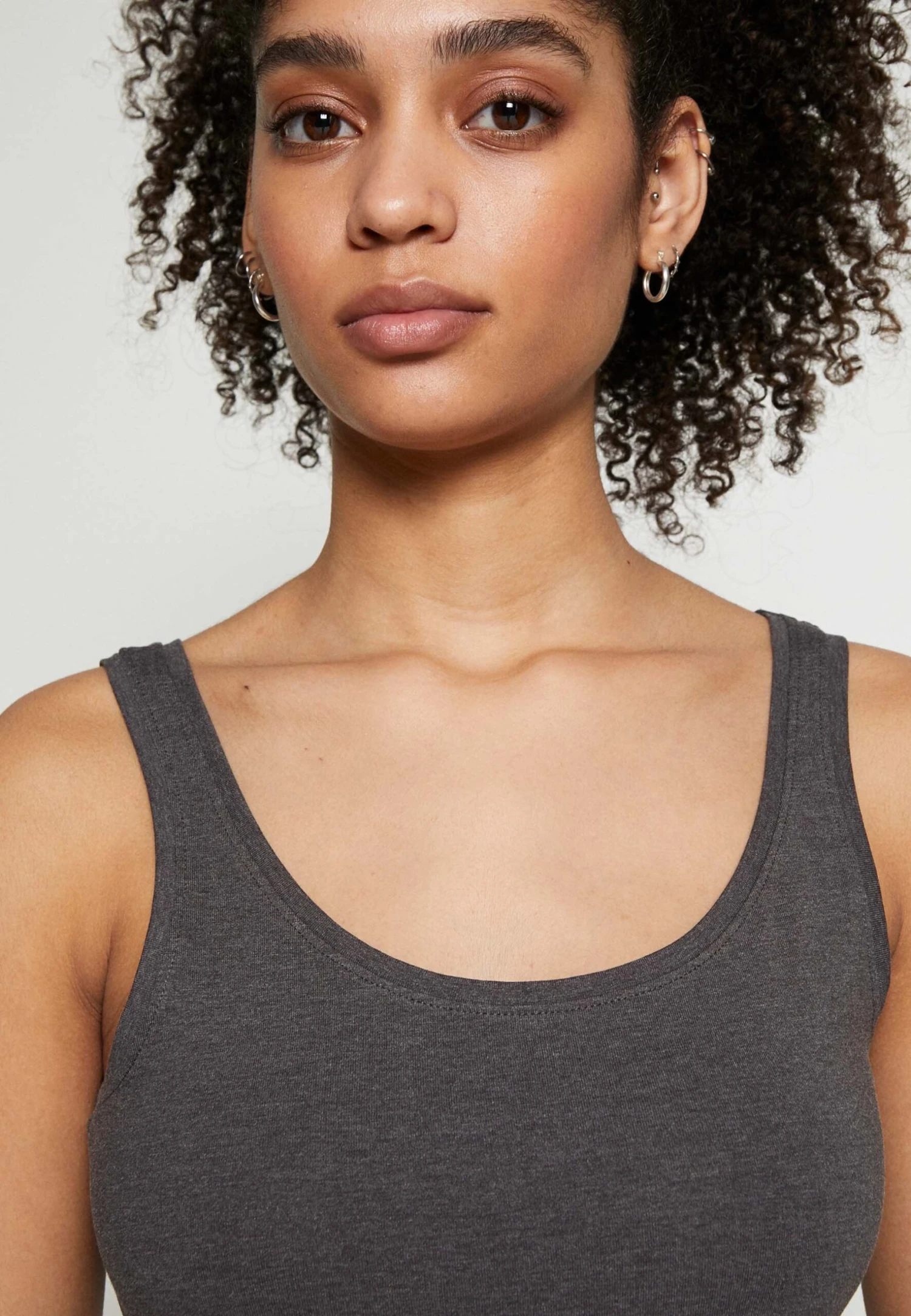 Anna Field Basic Tank 3Er PackTopBlack White Mottl Donna T-shirt E Top AN621D0QX-Q11 7 Anna Field Basic Tank 3Er PackTopBlack White Mottl Donna T-shirt E Top AN621D0QX-Q11 - immagine 5