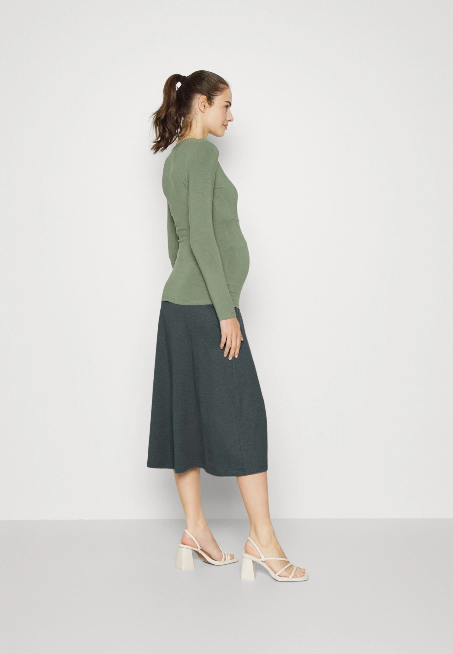 Maternity Basic Midi Skirt Gonna A TubinoLight Green Donna Gonne EX429E00O-M11 5 Maternity Basic Midi Skirt Gonna A TubinoLight Green Donna Gonne EX429E00O-M11 - immagine 3