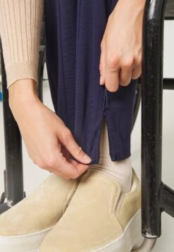 Anna Field PantaloniDark Blue Donna Pantaloni AN621A06R-K11 -Anna Field 22f0f9f991b74552a5ca554de47a25aa