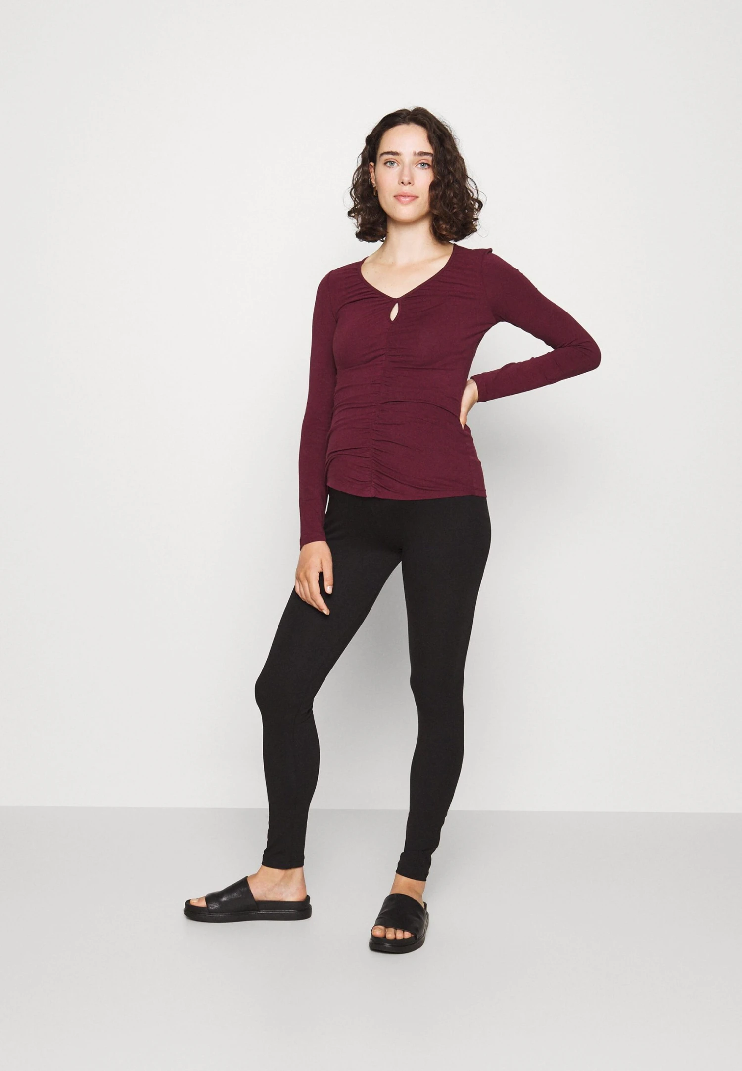 3 PackLeggingsBlack/Mottled Dark Grey/Bordeaux Donna Pantaloni EX429B01L-Q16 4 3 PackLeggingsBlack/Mottled Dark Grey/Bordeaux Donna Pantaloni EX429B01L-Q16 - immagine 2