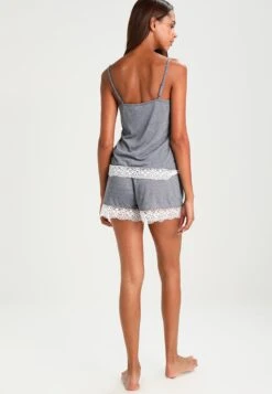 Anna Field Sarah Short Pj Set PigiamaOff-White/Dark Blue Donna Intimo Notte E Loungewear AN681BA0K-A11 11 Anna Field Sarah Short Pj Set PigiamaOff-White/Dark Blue Donna Intimo Notte E Loungewear AN681BA0K-A11 -Anna Field 33d0e936af774883bb2b5a180610a668