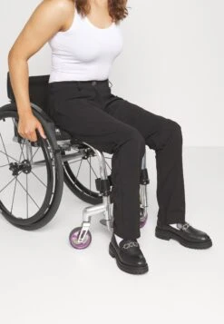 Anna Field PantaloniBlack Donna Pantaloni AN621A06T-Q11 -Anna Field 43b05b1a88f047a2b4ca8347982535f9