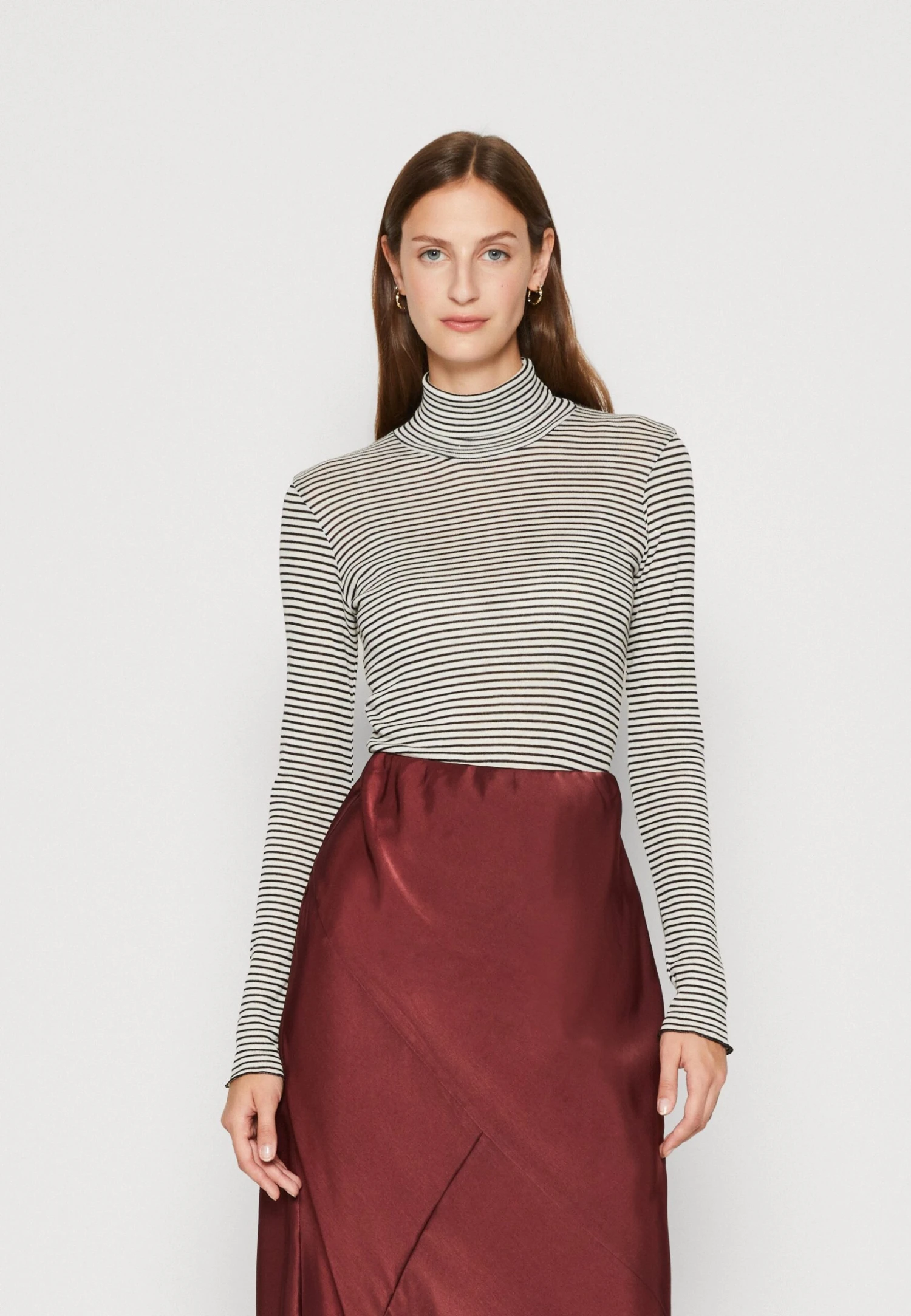 Anna Field Maglietta A Manica LungaBeige/Black Donna T-shirt E Top AN621D18W-B11 5 Anna Field Maglietta A Manica LungaBeige/Black Donna T-shirt E Top AN621D18W-B11 - immagine 3