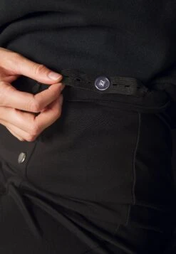 Anna Field PantaloniBlack Donna Pantaloni AN621A06Q-Q11 -Anna Field 71f6ec8c01c74acc9ba04b7c41e89791