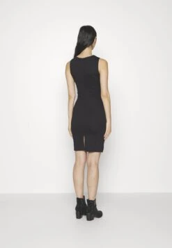 Anna Field TubinoBlack/White Donna Vestiti AN621C1ZU-Q11 12 Anna Field TubinoBlack/White Donna Vestiti AN621C1ZU-Q11 -Anna Field 7c821e695f0b499a98158e5c17041db6