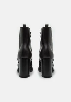 Leather Stivaletti Con TaccoBlack Donna Stivaletti ANJ11N02F-Q11 -Anna Field 8285c3f6f7d94045bb79e27db56d5a46