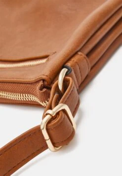 Anna Field Borsa A TracollaCognac Donna Borse AN651H10A-O11 -Anna Field a2d00f18795c4c5cae9a386cc0b3759a