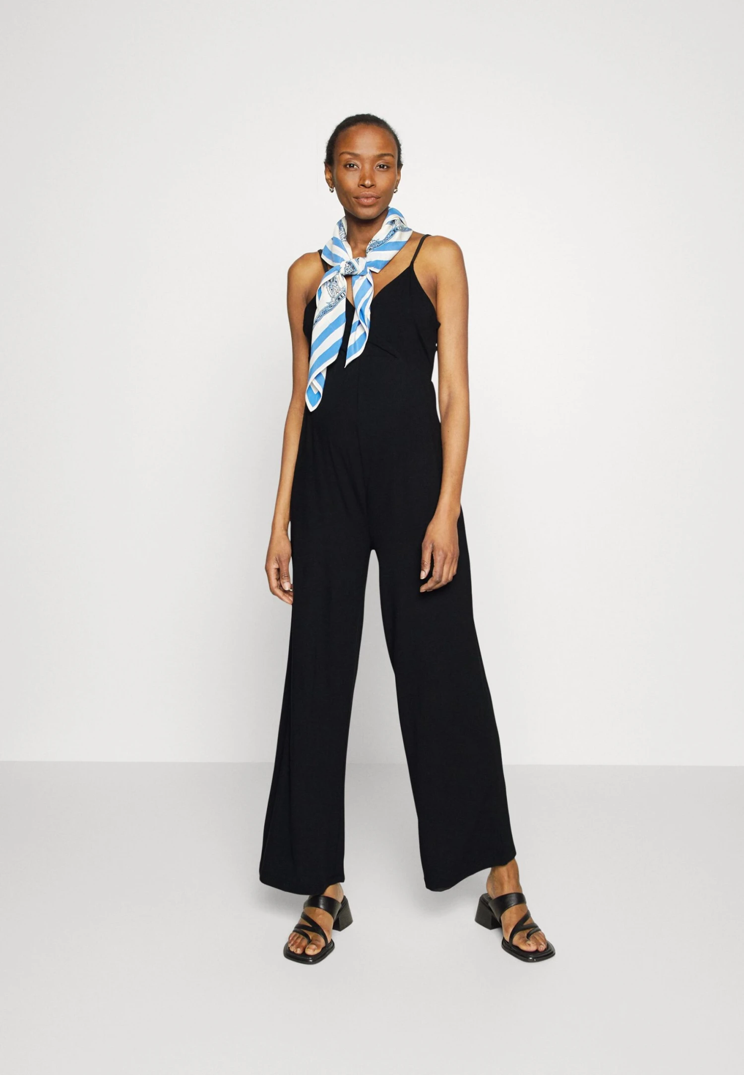 Strappy Drappy Cintered Tuta JumpsuitBlack Donna Tute Jumpsuit EX429D008-Q11 4 Strappy Drappy Cintered Tuta JumpsuitBlack Donna Tute Jumpsuit EX429D008-Q11 - immagine 2