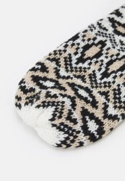 Anna Field Muffole - Beige/Off-White 9 Anna Field Muffole - Beige/Off-White -Anna Field b9116d3b6aa6410fb37e03e8be5a88dc