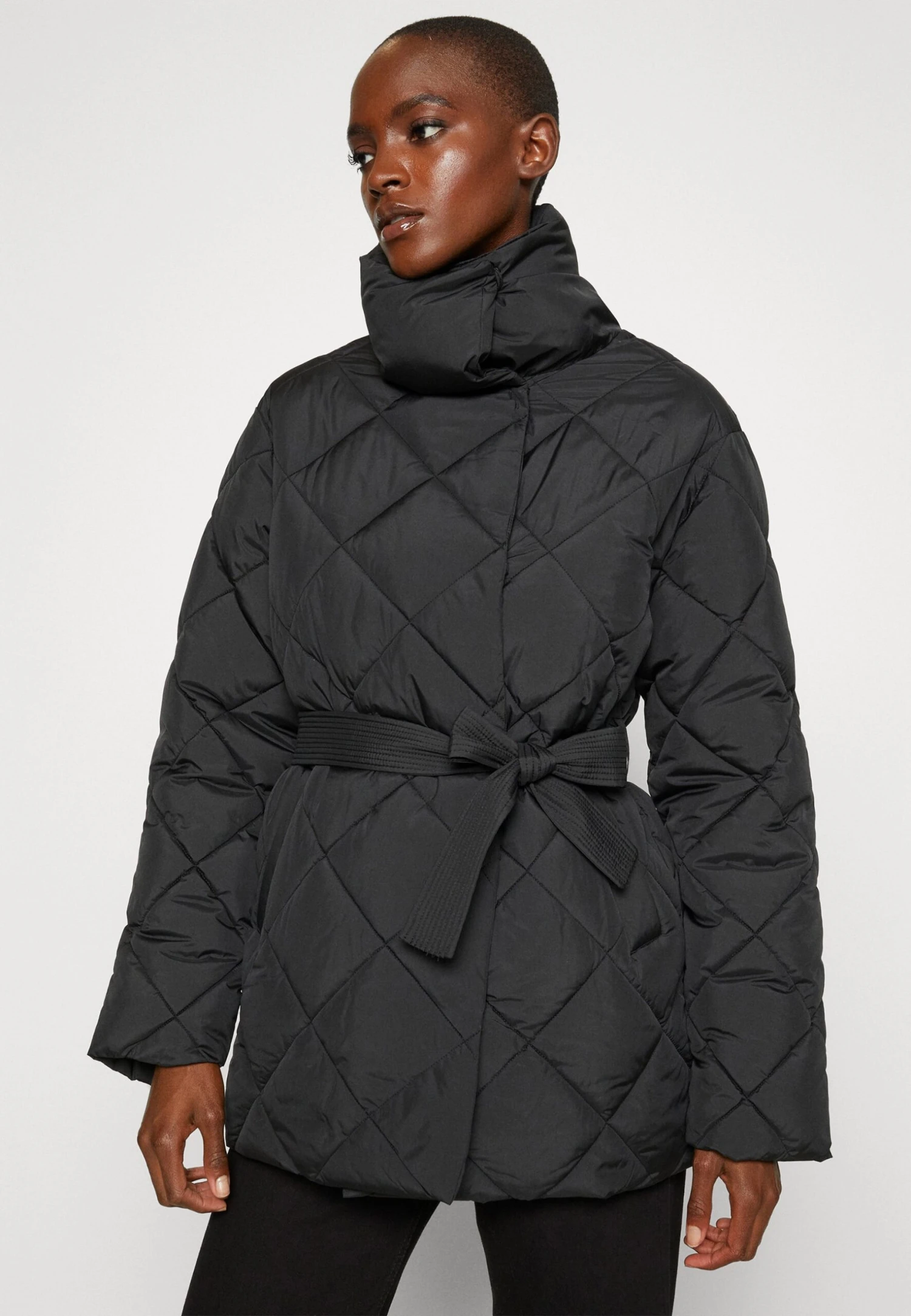 Cappotto CortoBlack Donna Cappotti ANH21U00A-Q11 6 Cappotto CortoBlack Donna Cappotti ANH21U00A-Q11 - immagine 4