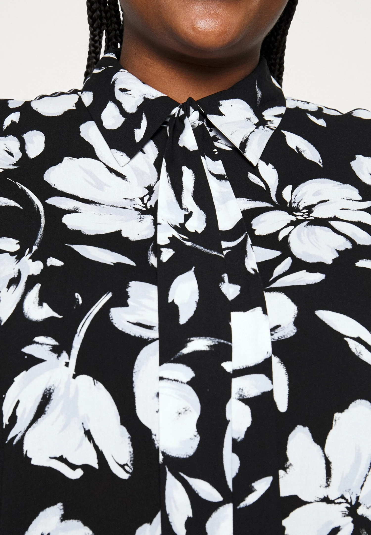 Abito A Camicia Black/White Donna Vestiti AX821C061-Q11 6 Abito A Camicia Black/White Donna Vestiti AX821C061-Q11 - immagine 4