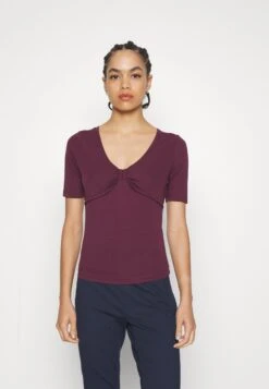 Anna Field T-Shirt BasicDark Red Donna T-shirt E Top AN621D17V-G11 11 Anna Field T-Shirt BasicDark Red Donna T-shirt E Top AN621D17V-G11 -Anna Field fce2eb09cd70453d856186b1571885fa